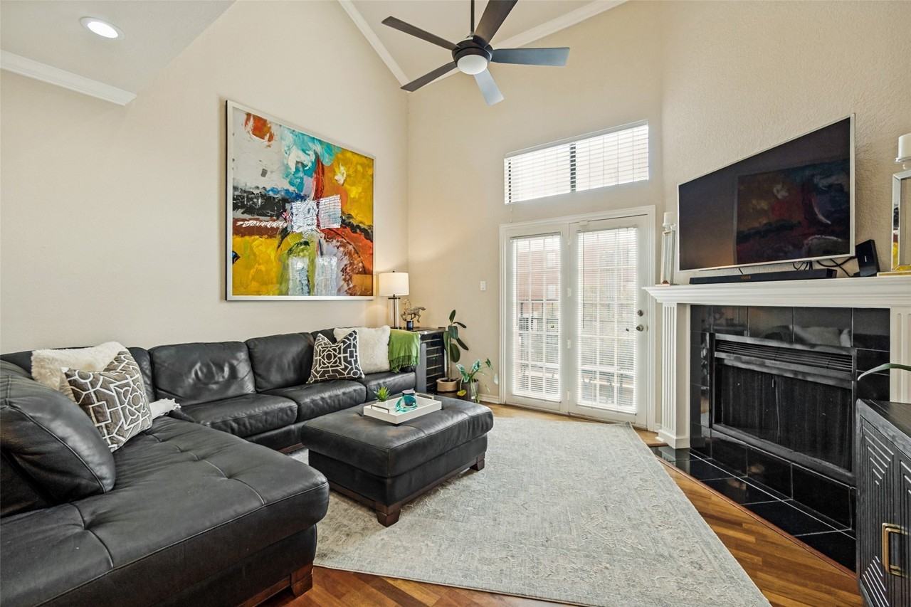 6004 Auburndale Ave #E - Photo 2 of 16