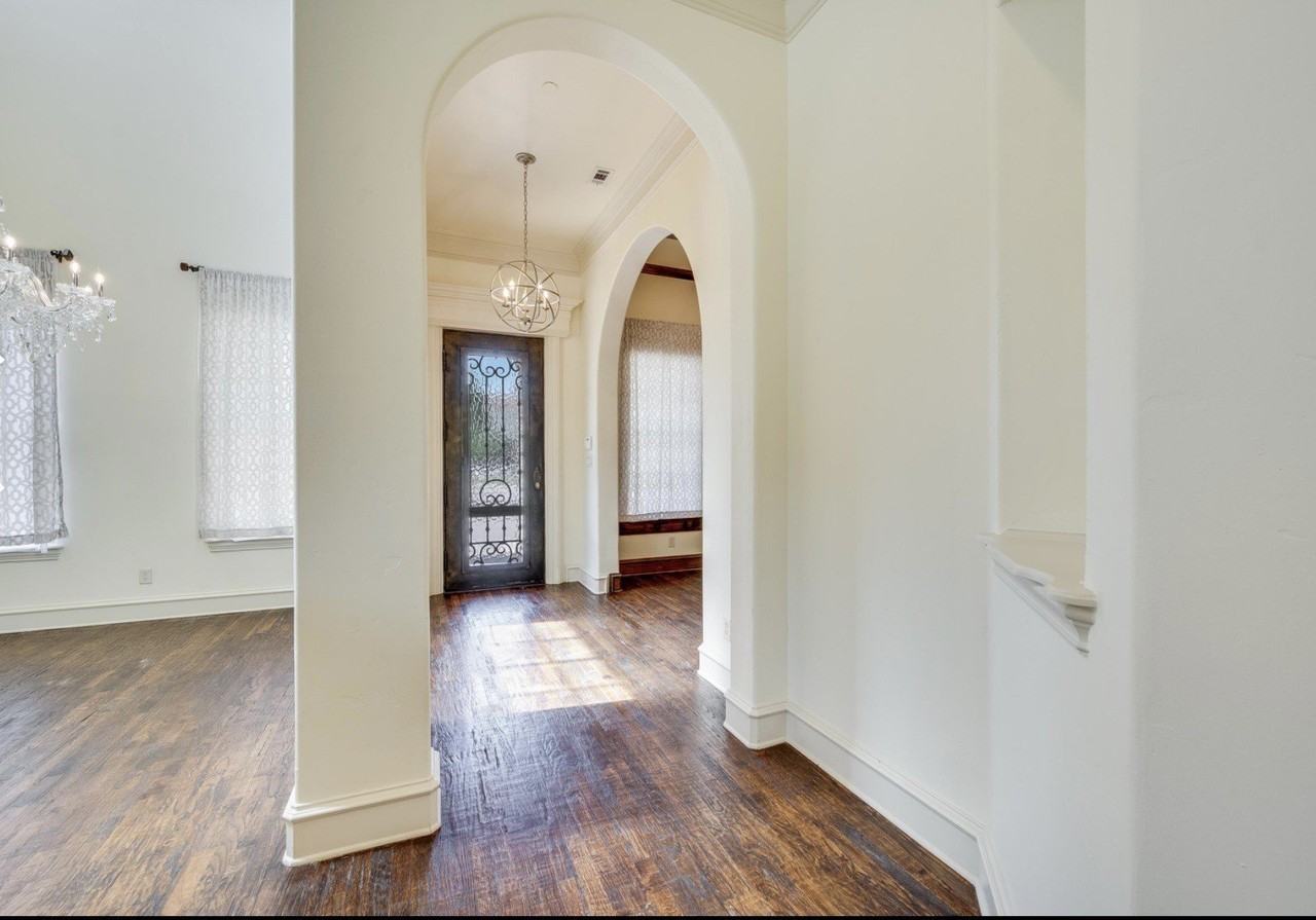 42 Veranda Ln - Photo 3 of 37