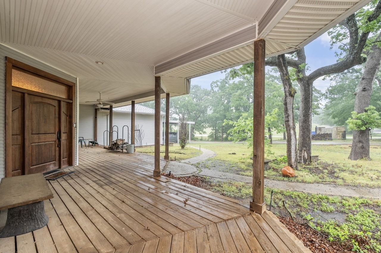 10080 Arvin Hill Rd - Photo 2 of 34