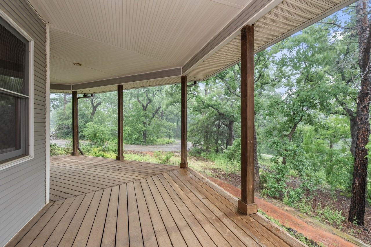 10080 Arvin Hill Rd - Photo 4 of 34