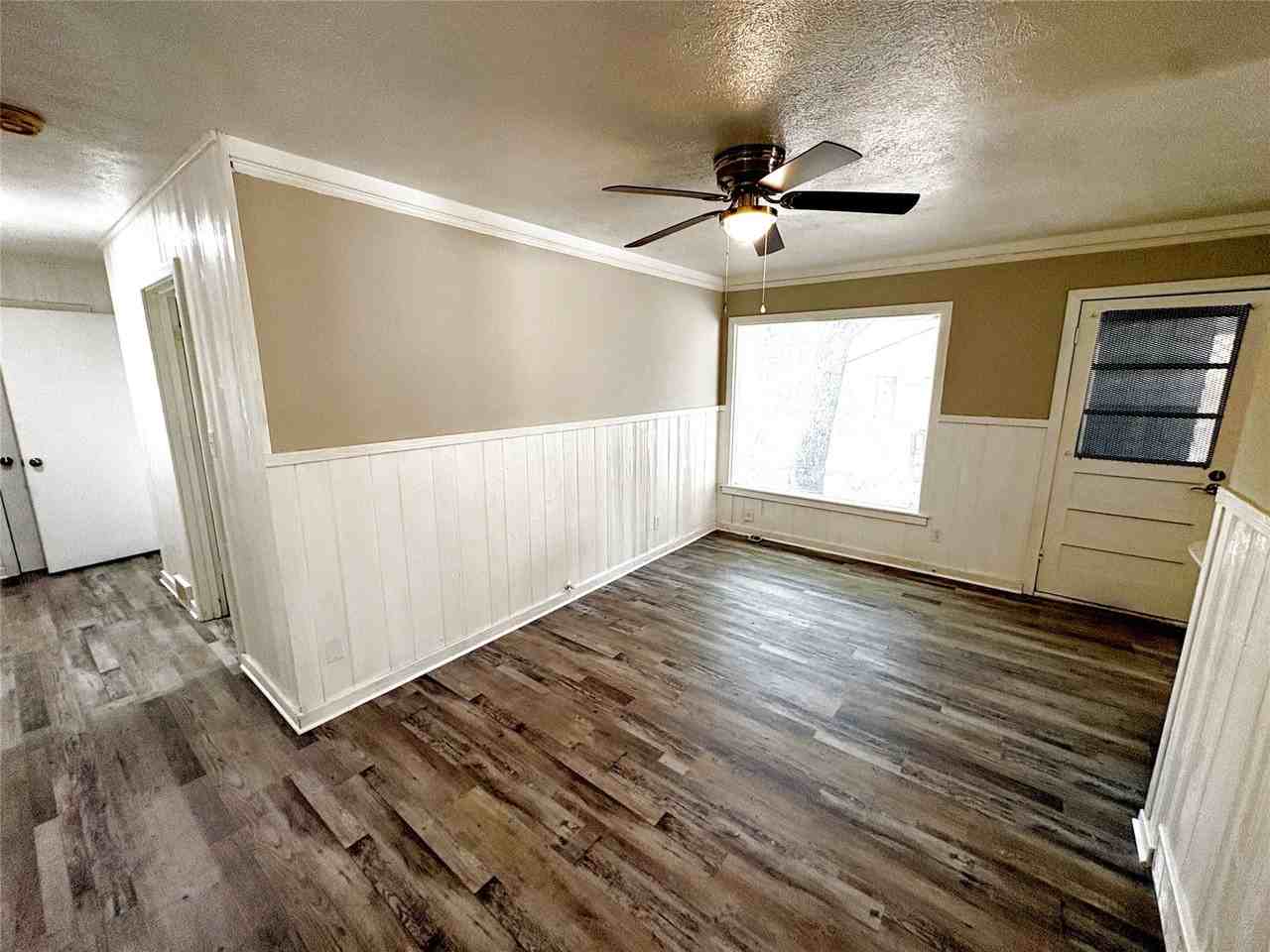 1824 Provine St - Photo 4 of 24