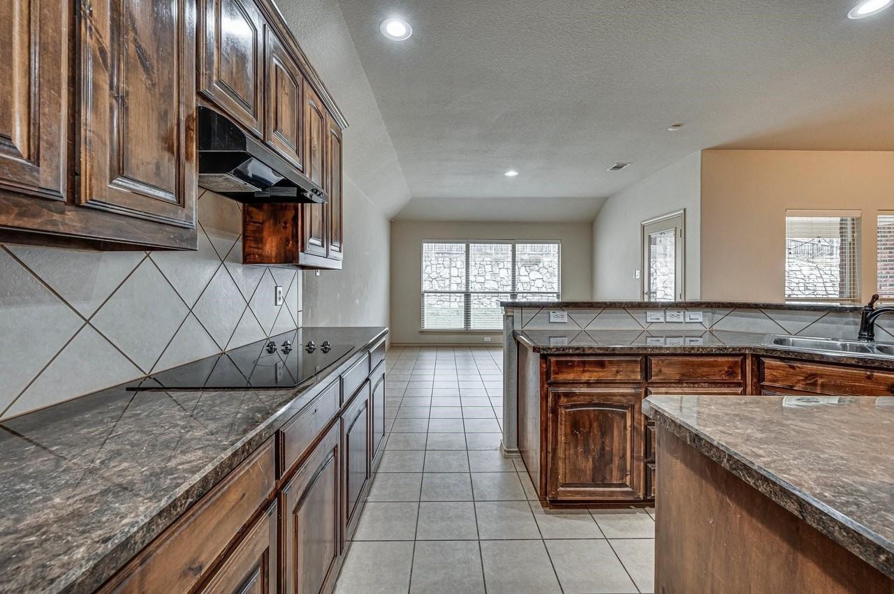 1114 Walter Stephenson Rd - Photo 2 of 16