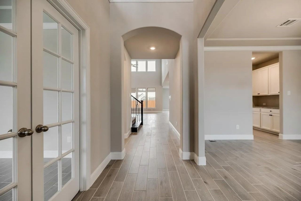 412 Winding Creek Ln - Photo 2 of 25