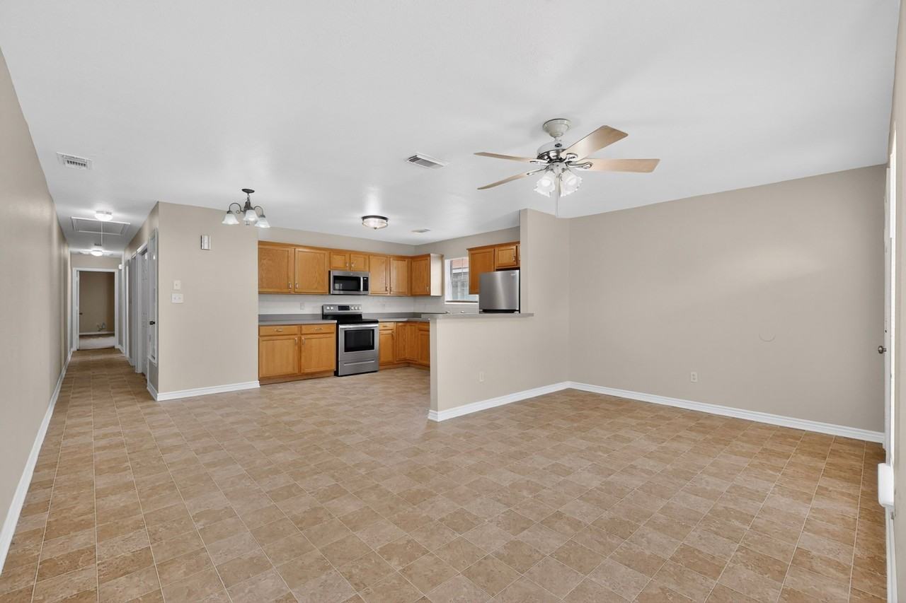 117 W Wilson Ave #117 - Photo 7 of 35
