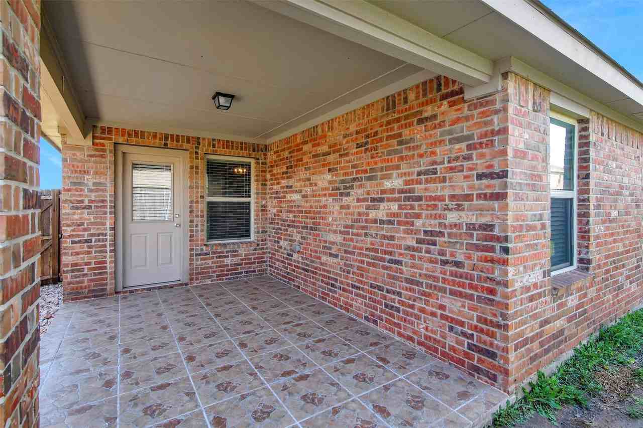 985 Corbitt Ln - Photo 6 of 30