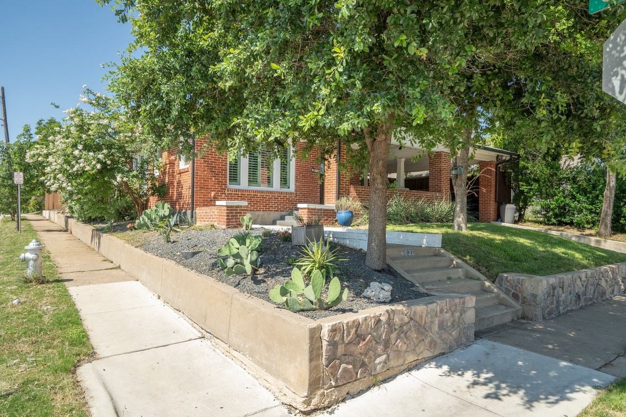 4036 Linden Ave - Photo 2 of 35