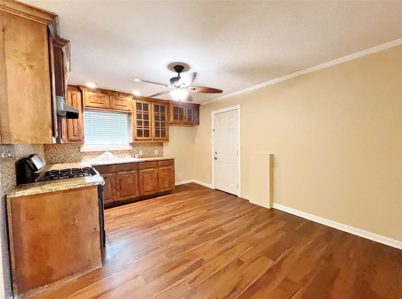 4236 Comanche St - Photo 4 of 21