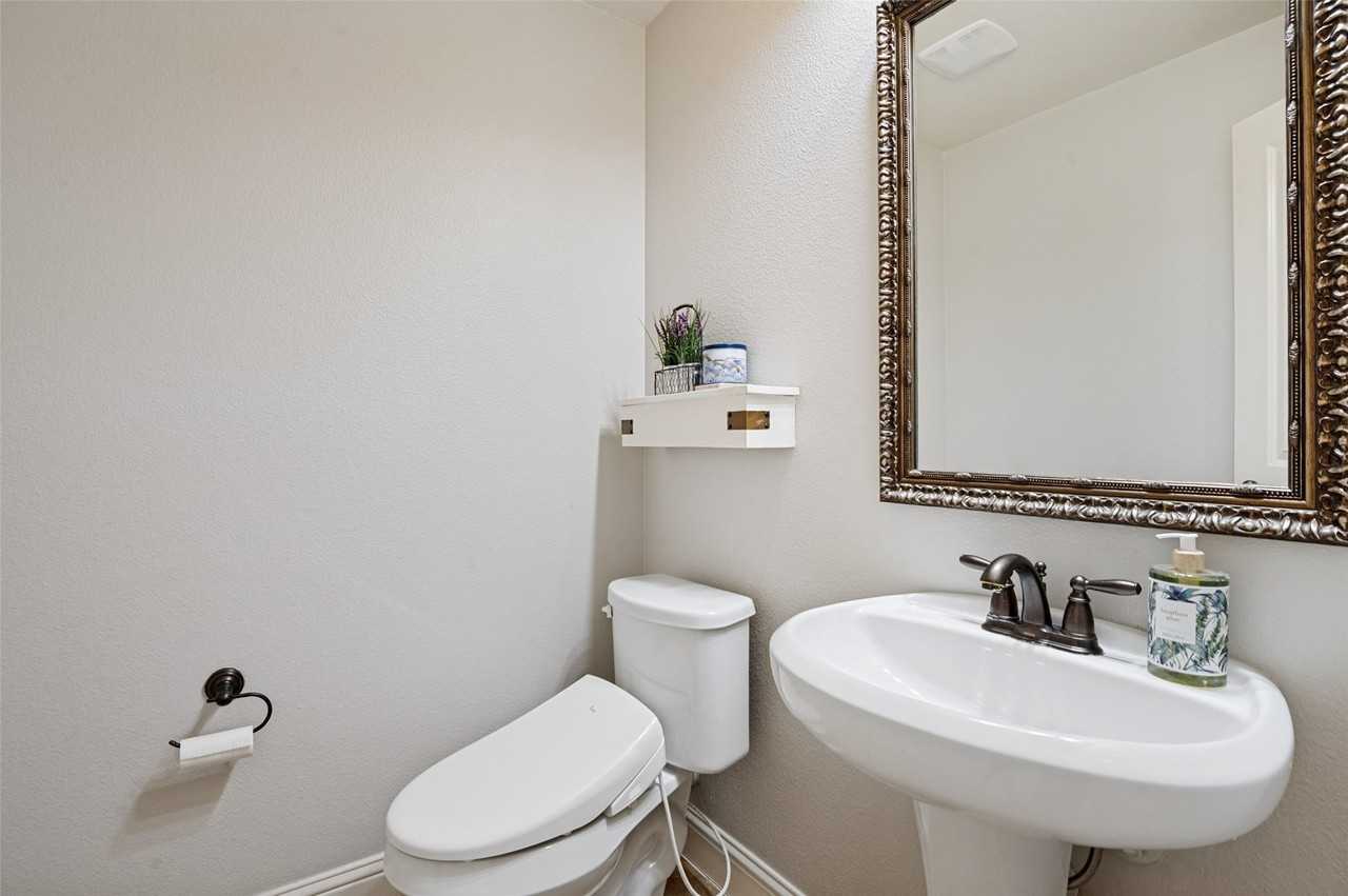 4646G Rhett Ln - Photo 5 of 16