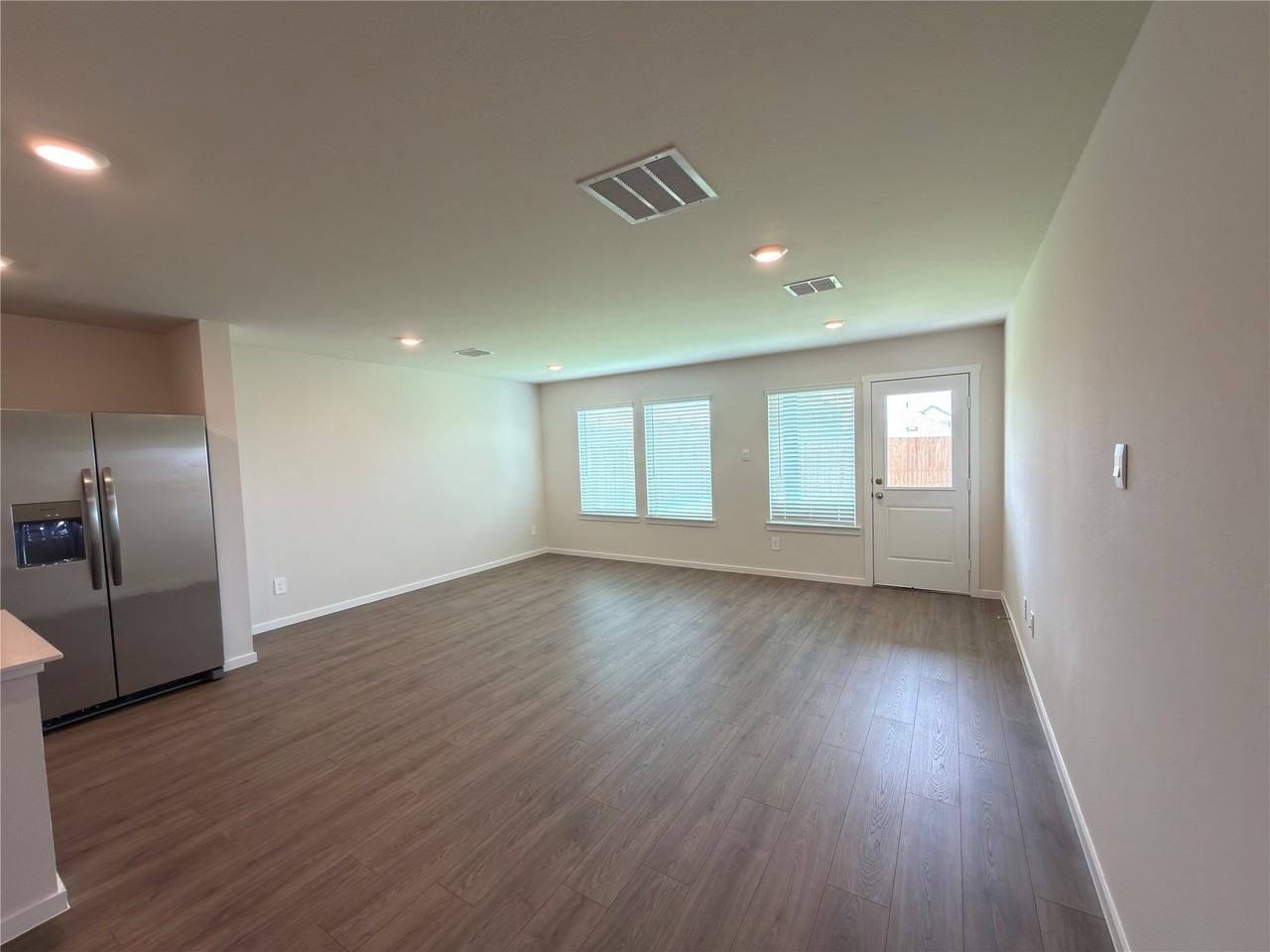 4489 Bonney Ave - Photo 3 of 18