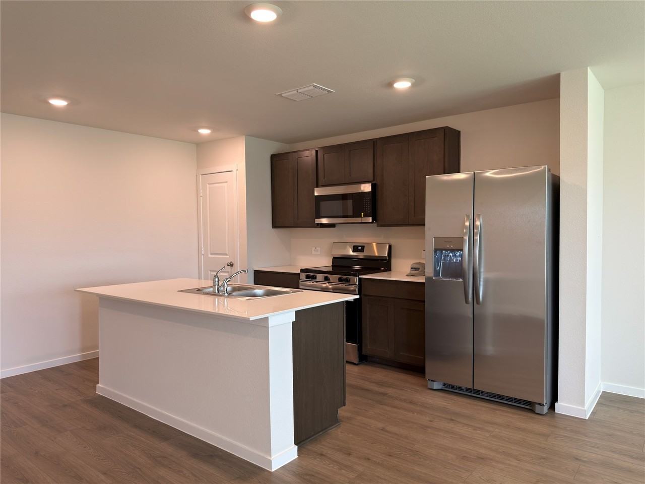 4489 Bonney Ave - Photo 4 of 18