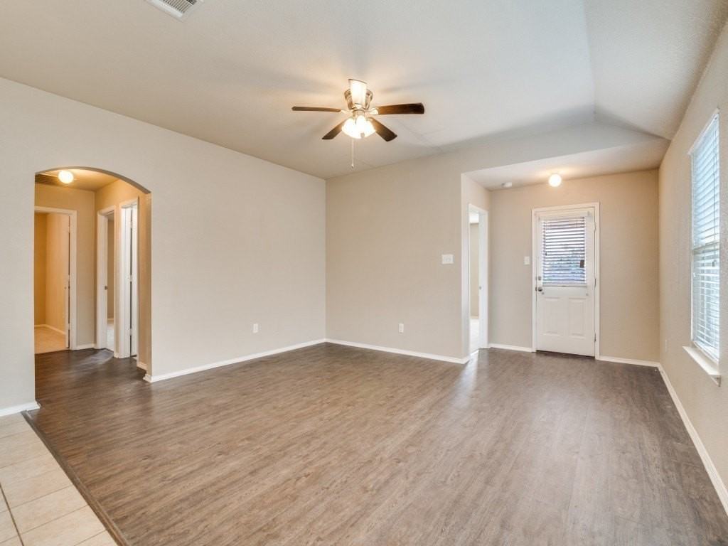 2302 Tombstone Rd - Photo 4 of 26