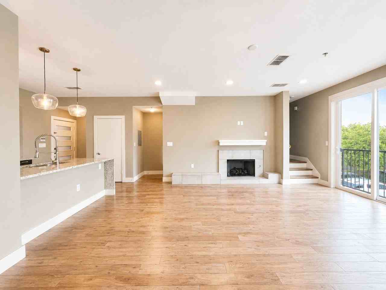 1320 May St #200 - Photo 4 of 22