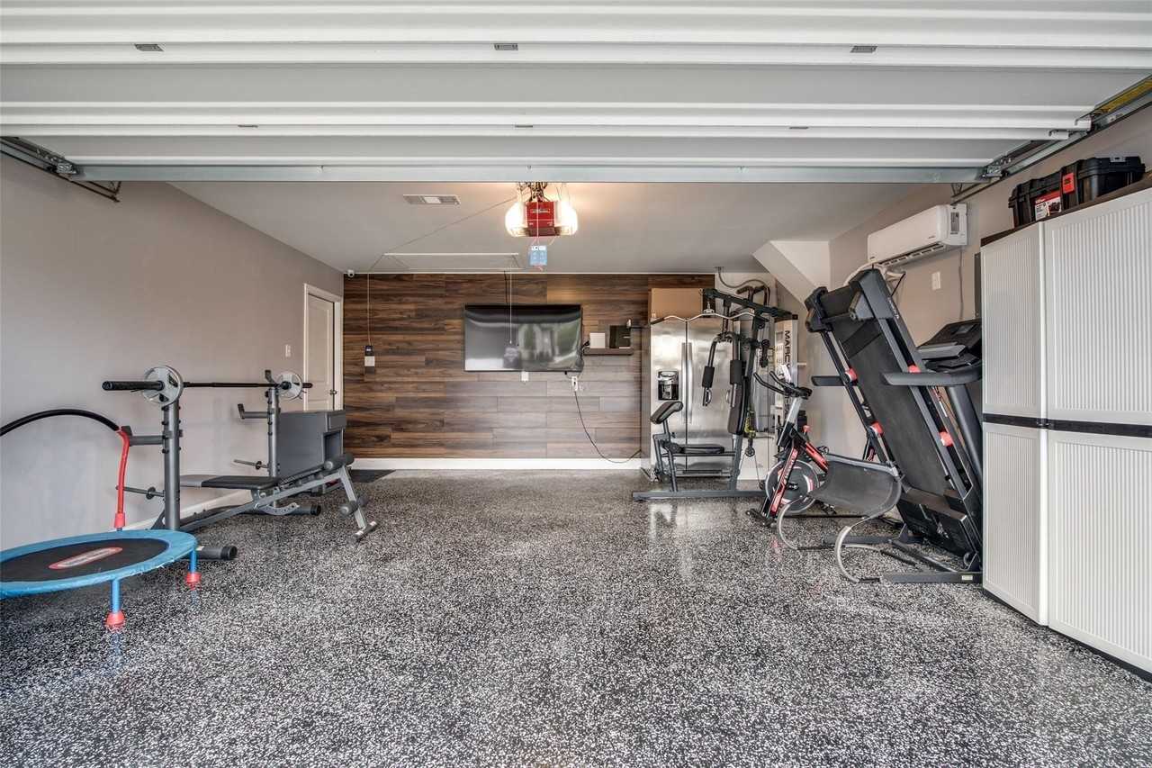 1829 Strongbark Dr - Photo 5 of 22