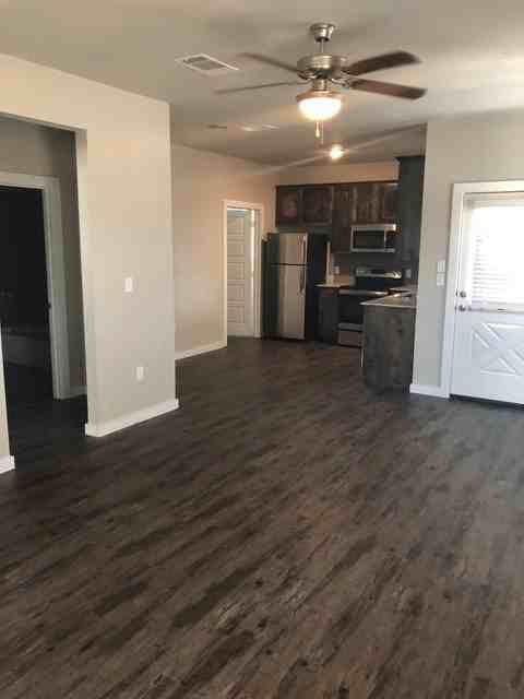 2303 N Elm St - Photo 2 of 8