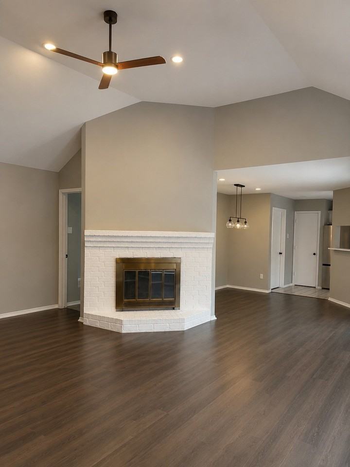 1120 Old Barn Ln - Photo 2 of 20