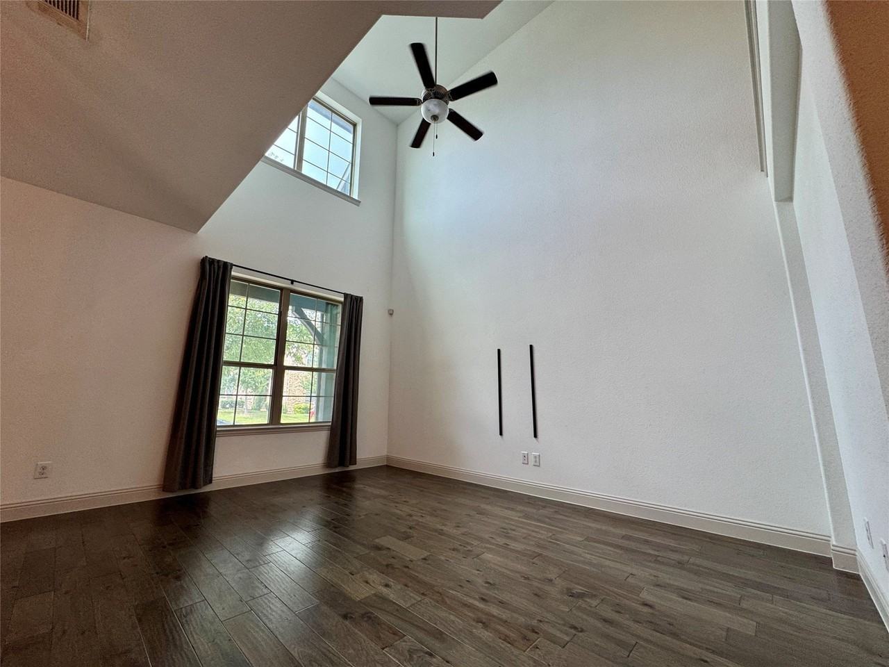 6285 Davison Way - Photo 2 of 12