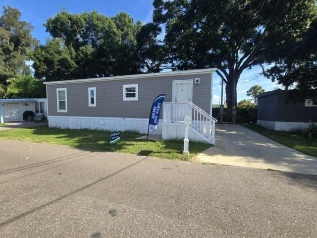12344 Seminole Blvd #33