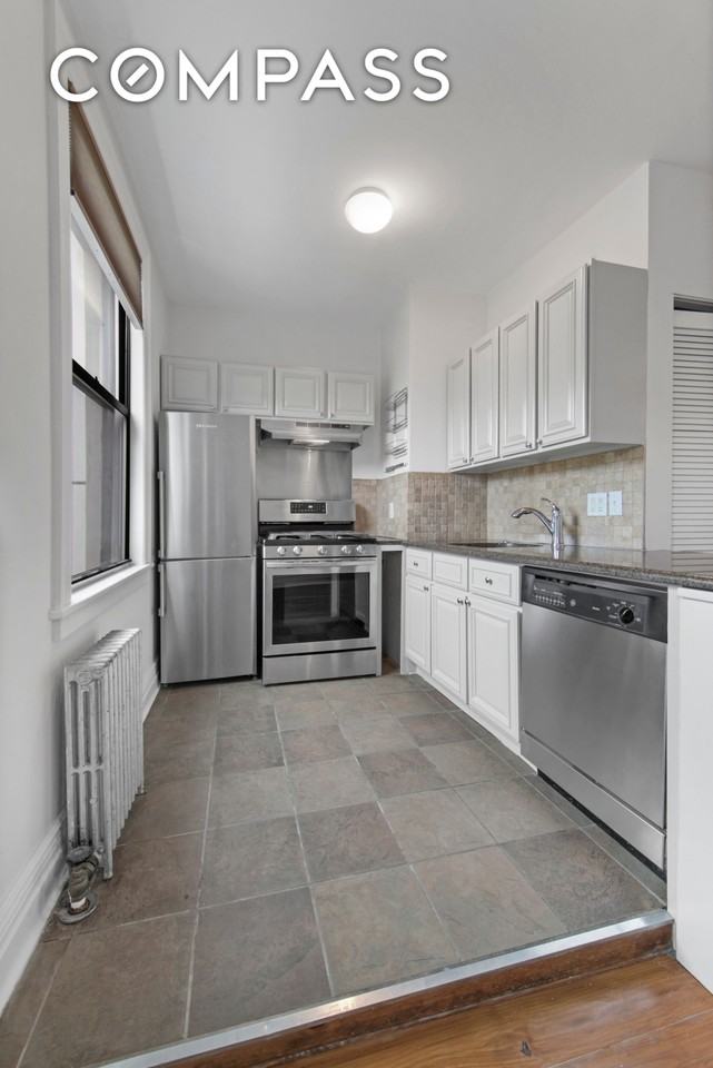43 Douglass St #3 - Photo 2 of 12
