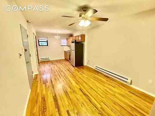 86 Court St #2 - Photo 2 of 7