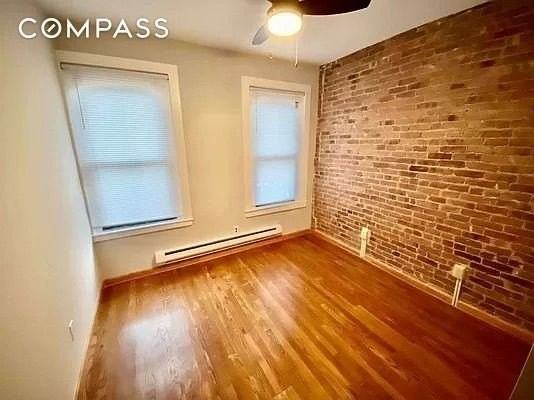 86 Court St #2 - Photo 4 of 7