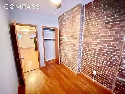 86 Court St #2 - Photo 5 of 7