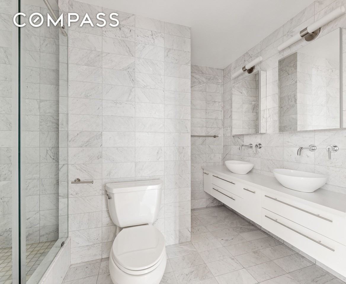 305 2nd Ave #901 - Photo 5 of 9
