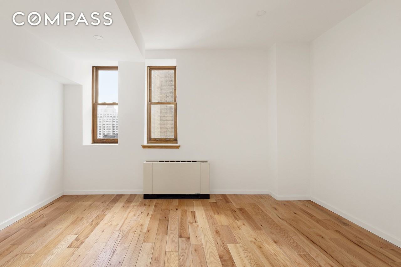 305 2nd Ave #901 - Photo 6 of 9