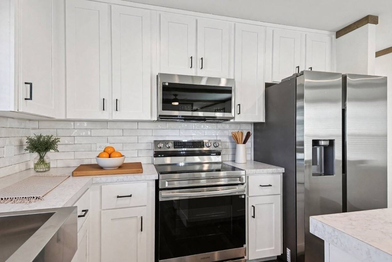 1614 Swallowtail Dr - Photo 4 of 22