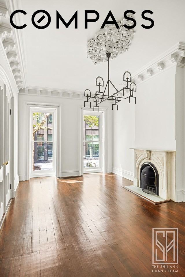 548 State St - Photo 3 of 24