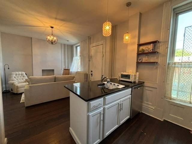 108 4th St #1R - Photo 3 of 8