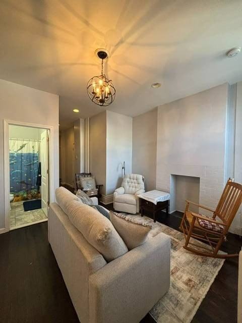 108 4th St #1R - Photo 5 of 8