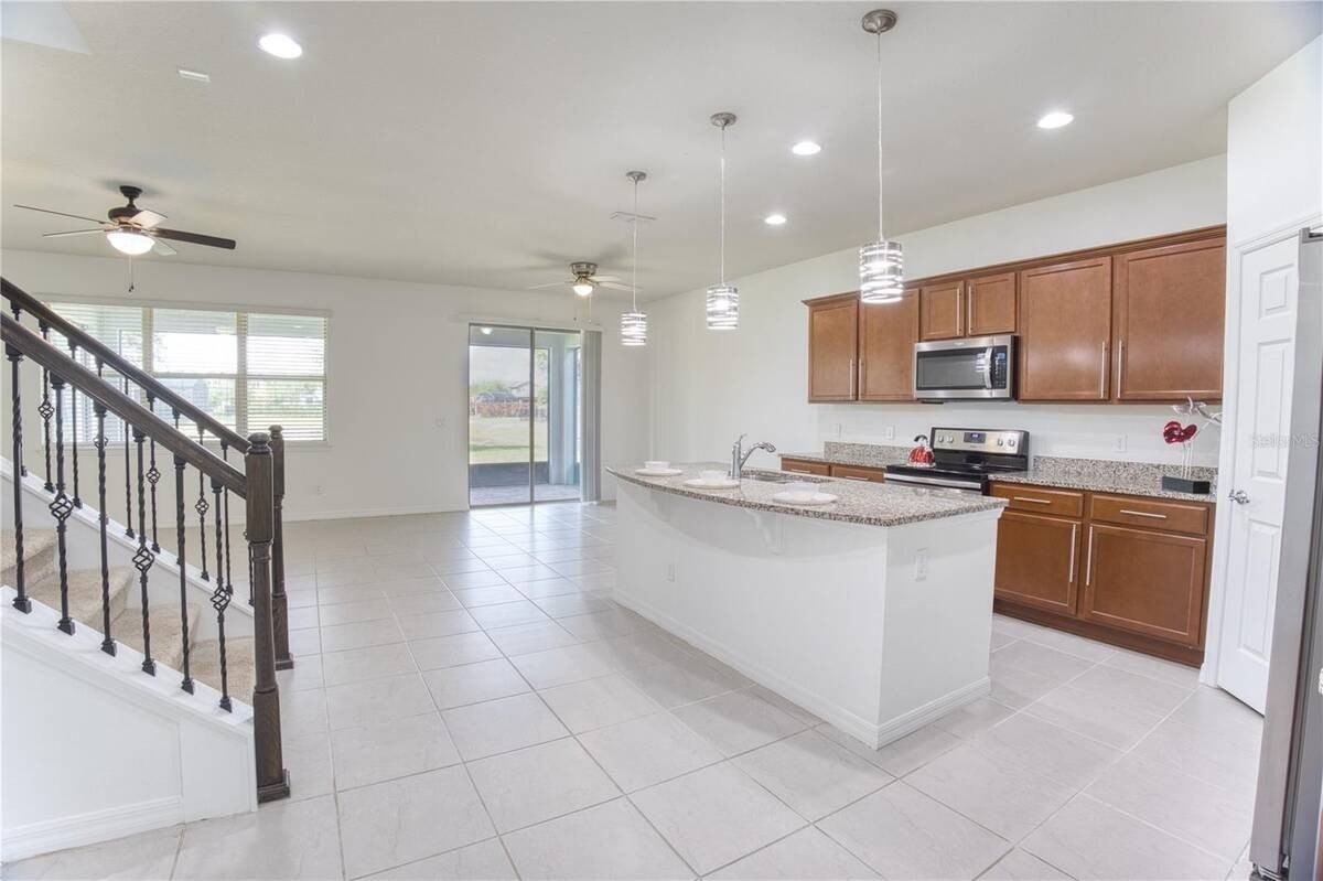 5270 Brydon Woods Cir - Photo 6 of 42