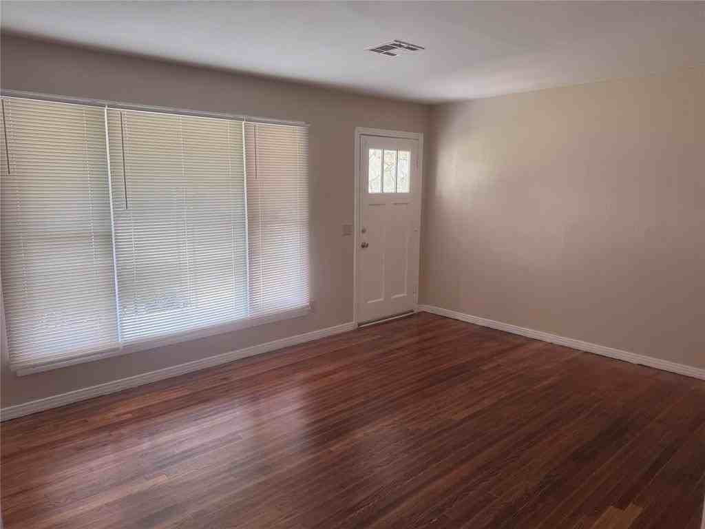 3817 Nw 33rd St - Photo 2 of 13