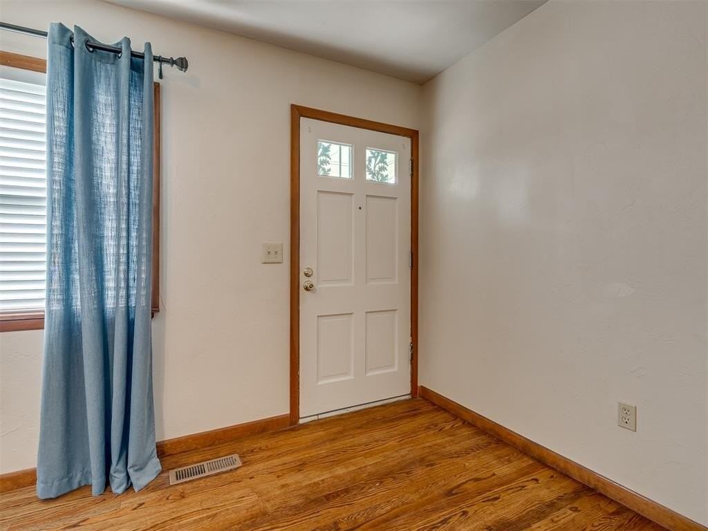 4701 N Peniel Ave - Photo 6 of 39