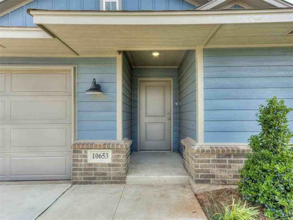 10653 SW 18th Street - Photo 3 of 35