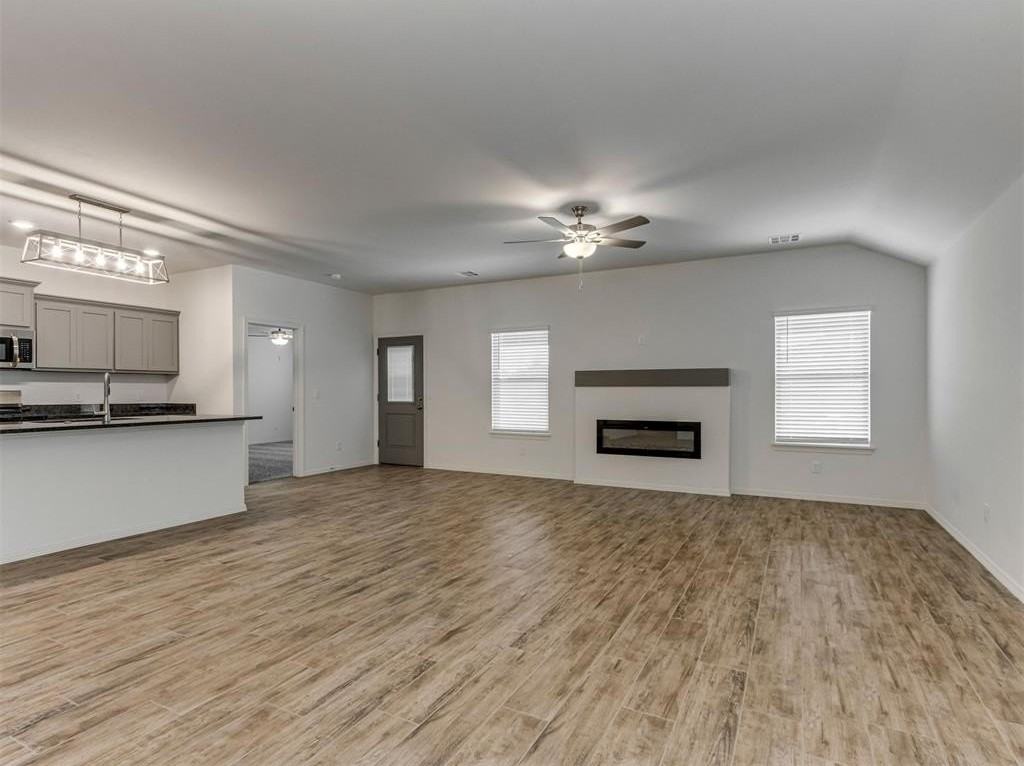 10653 SW 18th Street - Photo 7 of 35