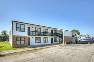 featured image of 1007 S Saint Louis Ave #7B