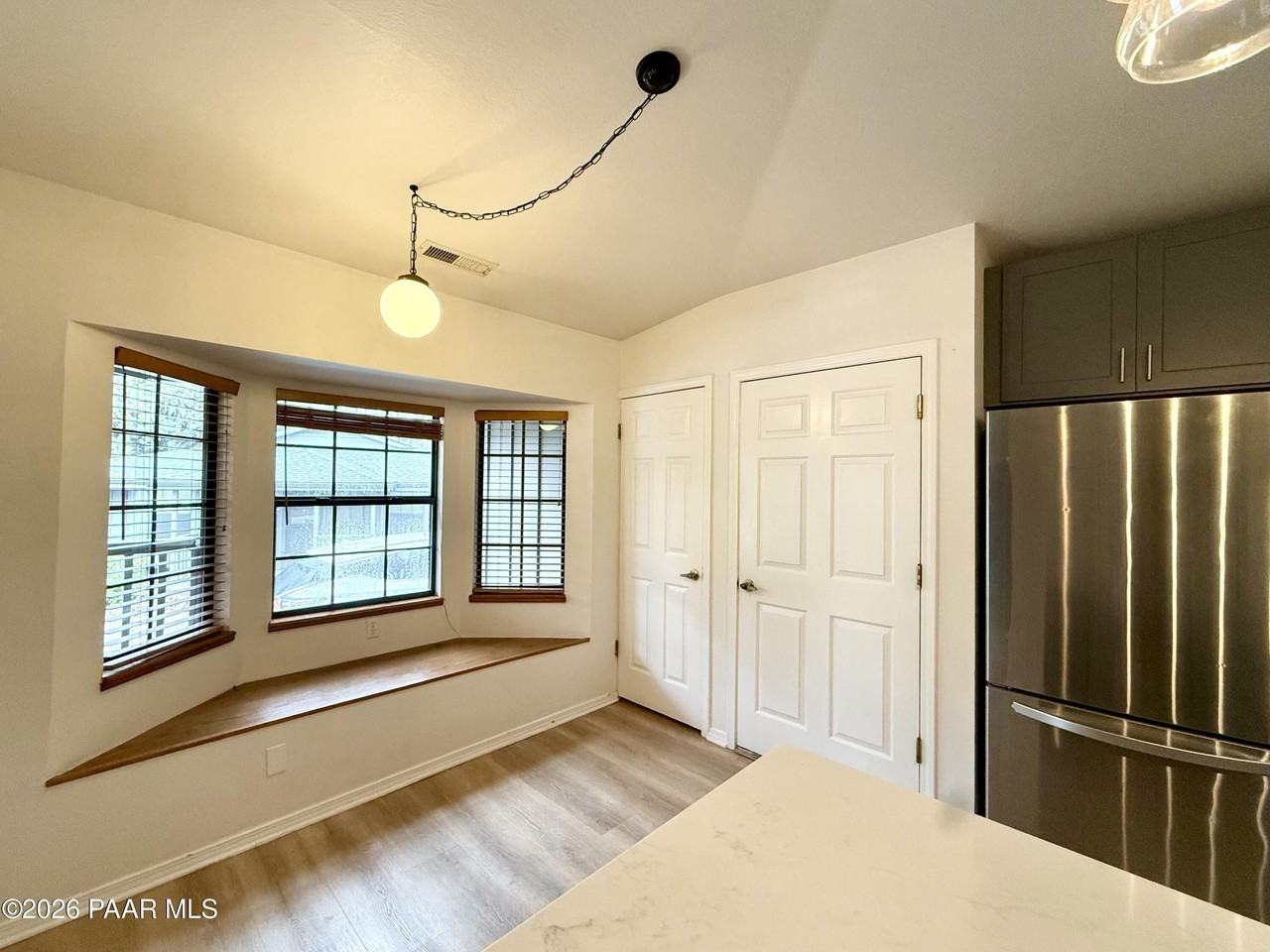 1595 Sierry Peaks Dr - Photo 3 of 10