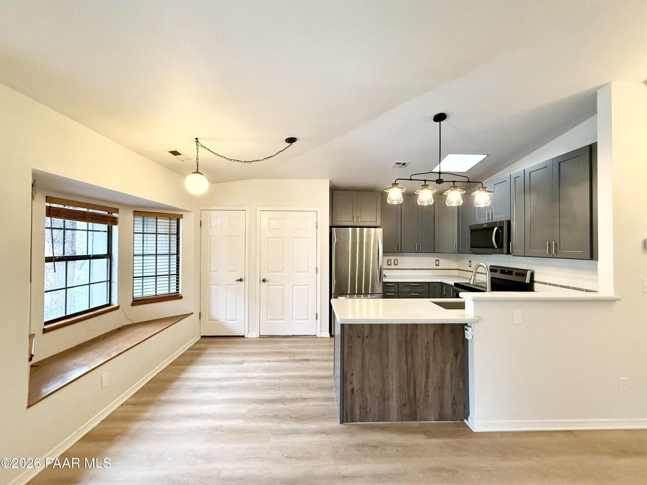 1595 Sierry Peaks Dr - Photo 5 of 10