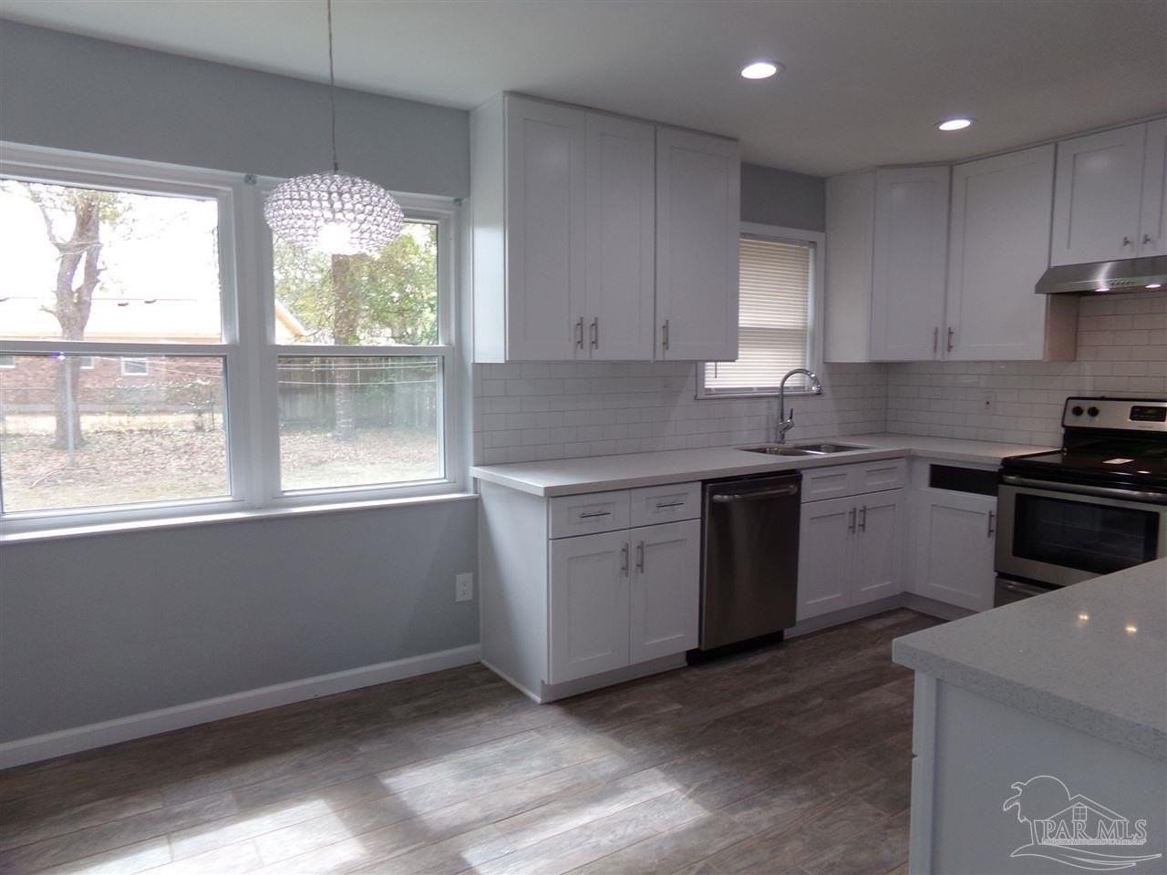 4201 Wycliff Dr - Photo 5 of 16