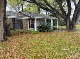 featured image of 7823 Dartmoor Dr