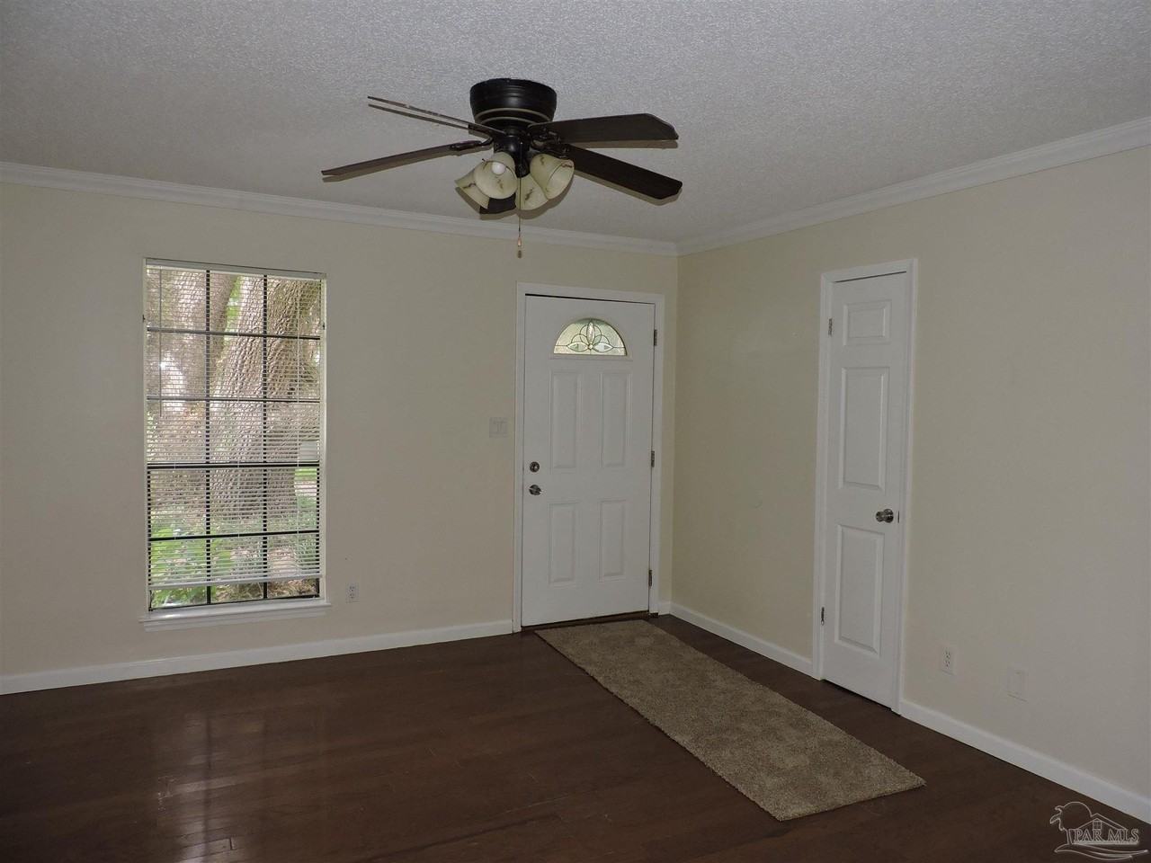7823 Dartmoor Dr - Photo 2 of 20