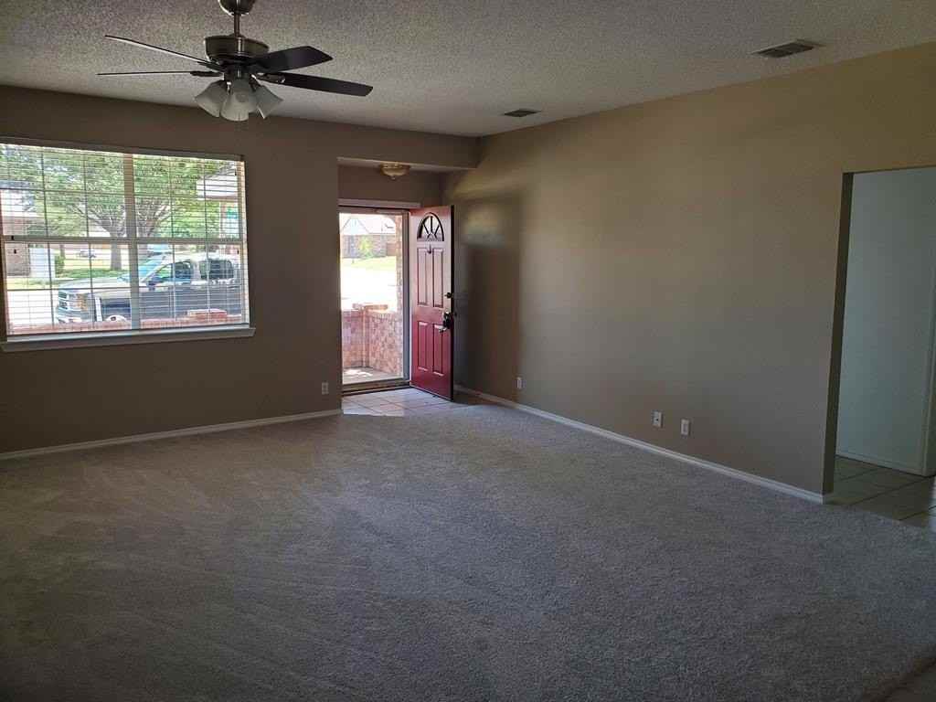 5104 Rainbow Rd #A - Photo 2 of 7
