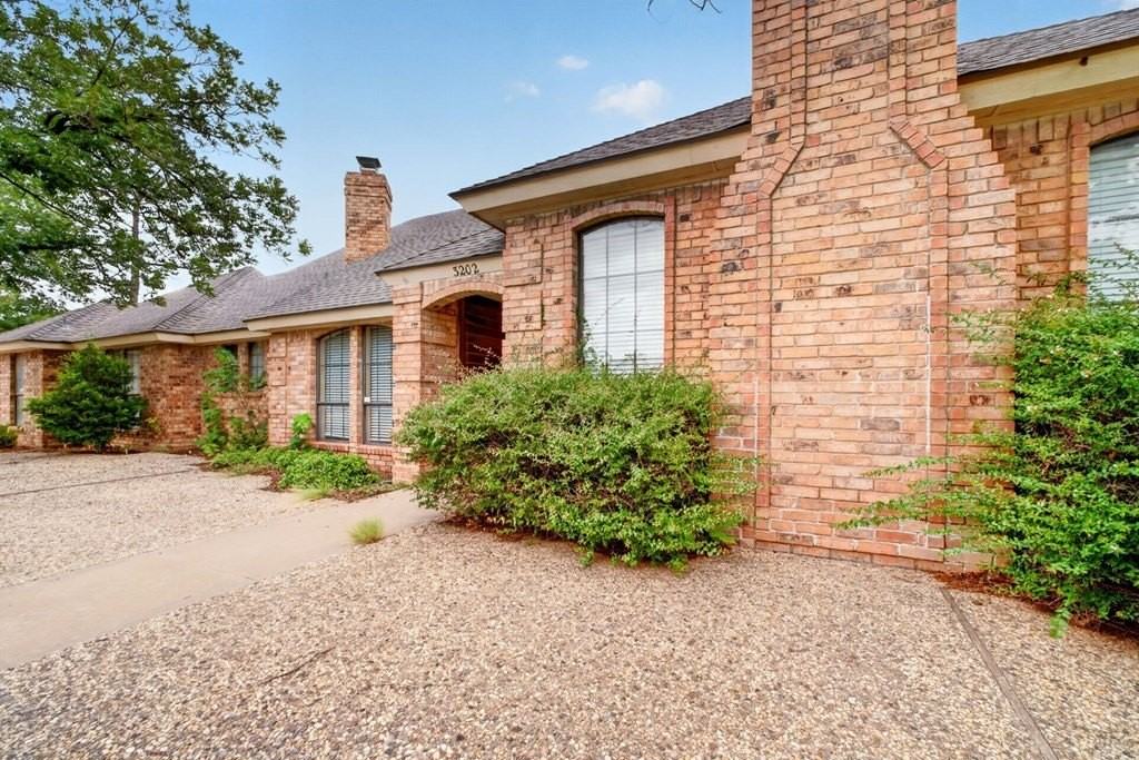 3203 Tealwood Pl - Photo 3 of 47