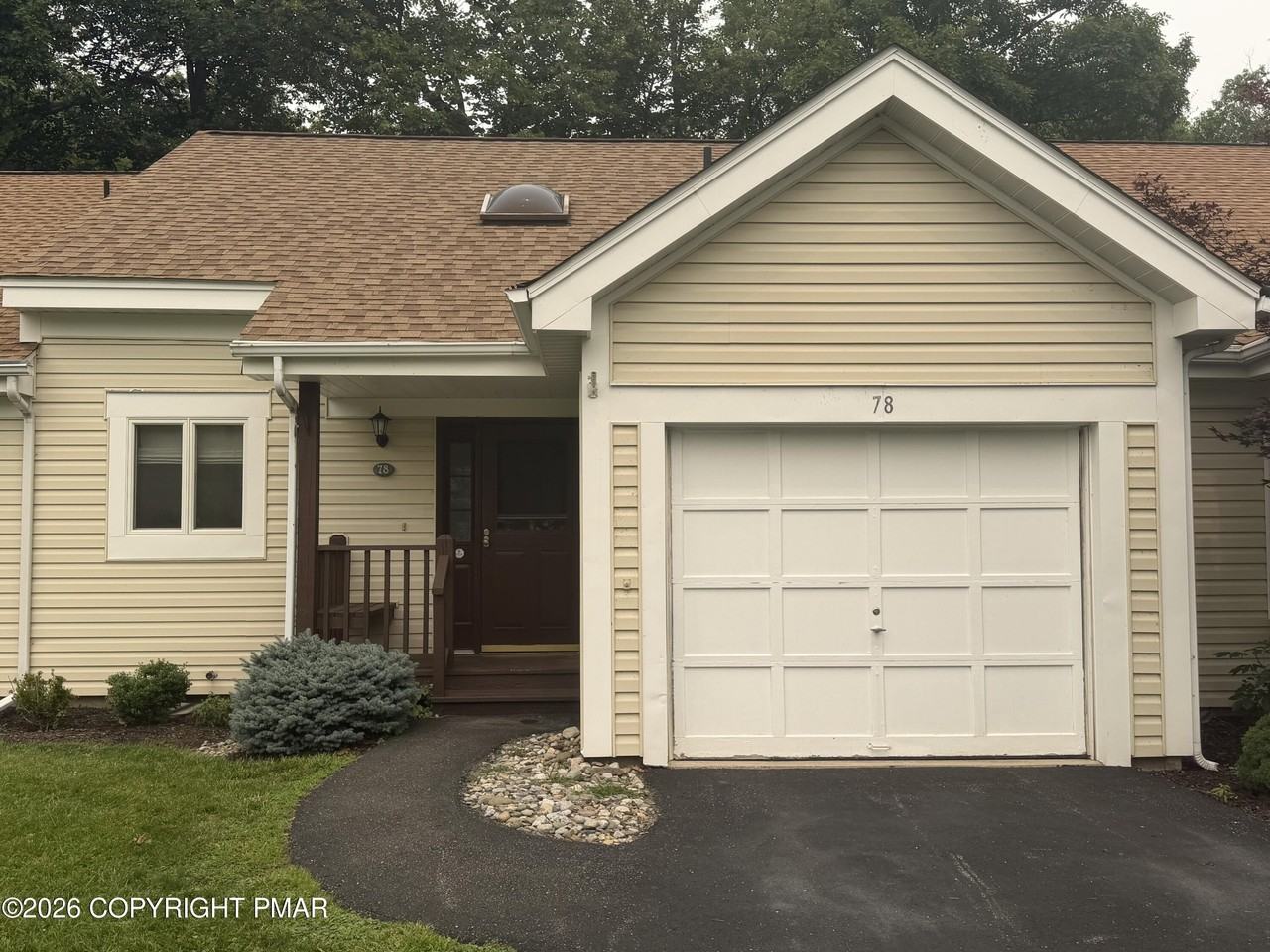 78 Village Dr - Photo 3 of 29