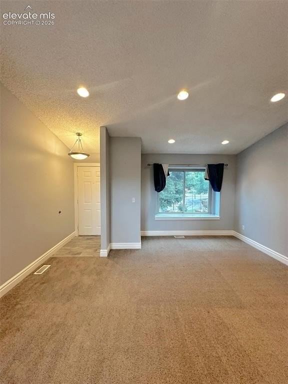 6430 Amethyst Ct - Photo 7 of 18