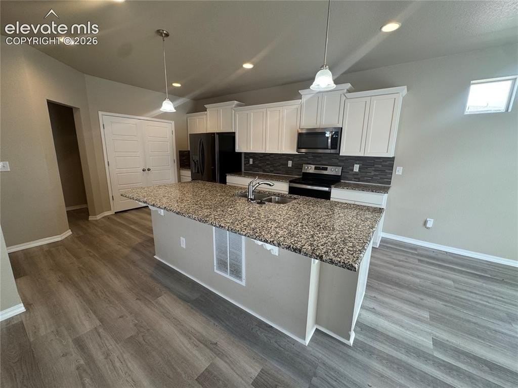 6153 Callan Dr - Photo 5 of 23