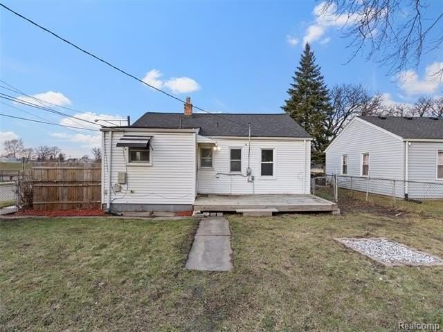 904 E Otis Ave - Photo 4 of 17
