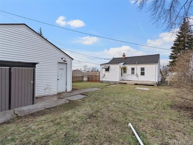 904 E Otis Ave - Photo 6 of 17