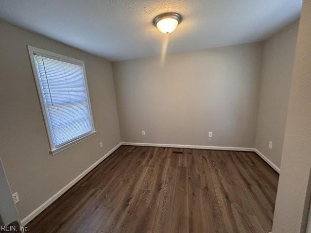 809 Paul St - Photo 7 of 28